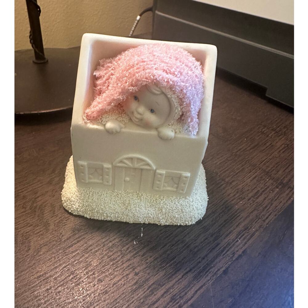 DEPARTMENT 56 NEW BABY IN THE HOUSE DECOR